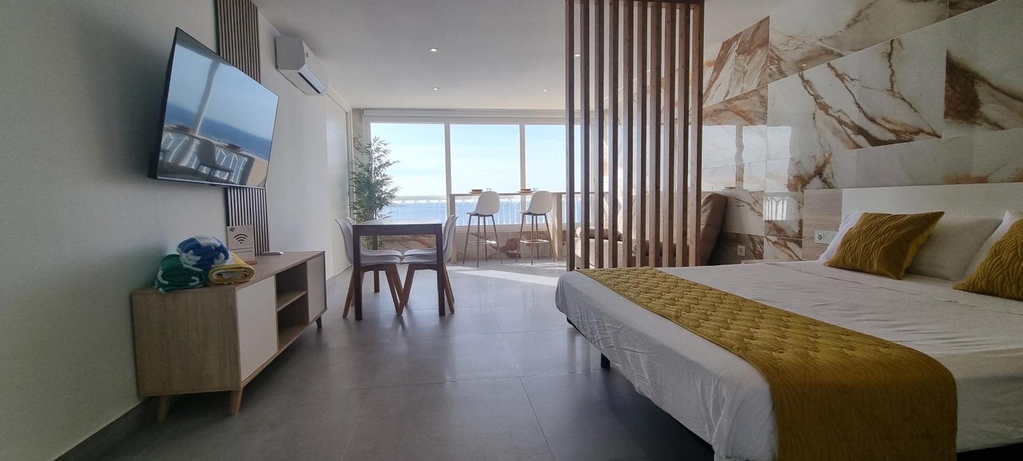 Principado Benidorm Suites Levante エクステリア 写真