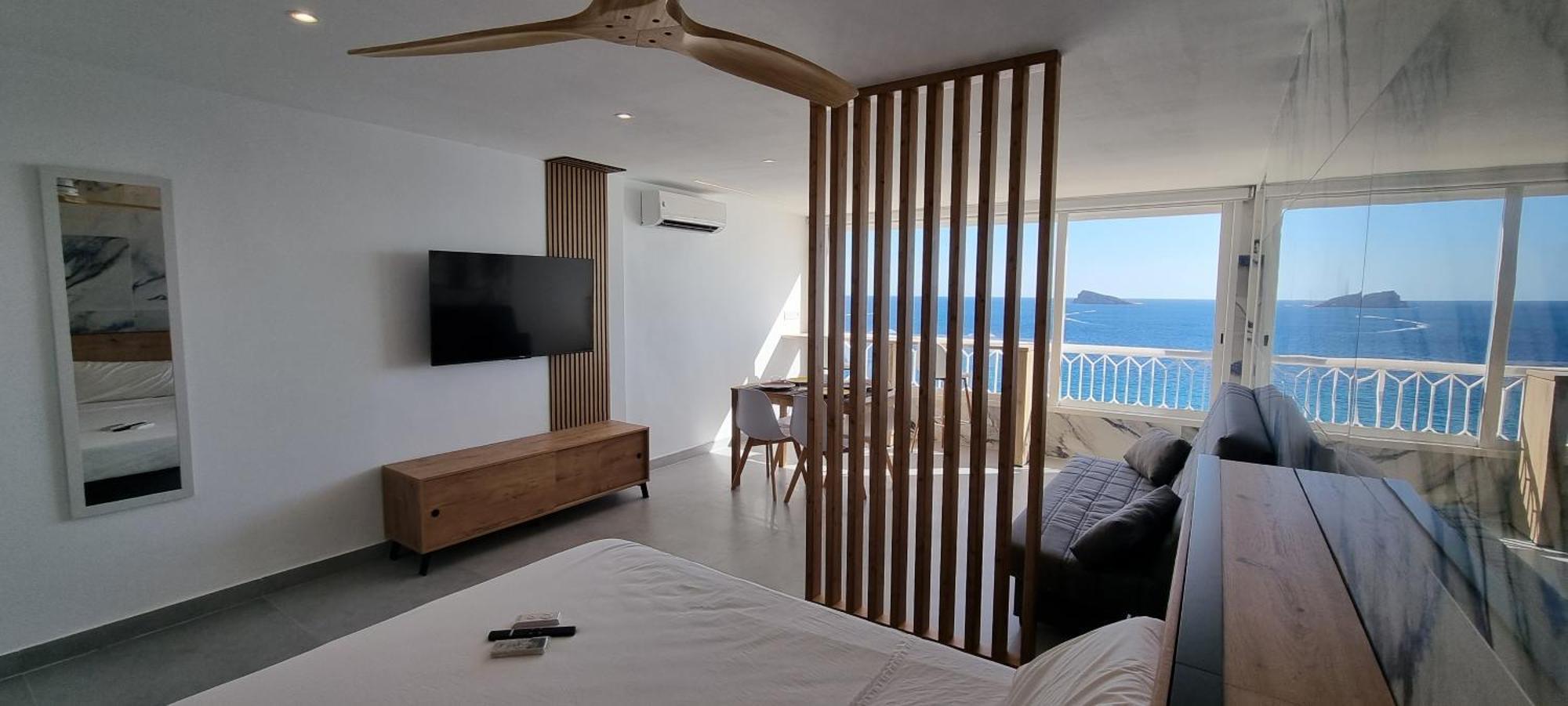 Principado Benidorm Suites Levante エクステリア 写真