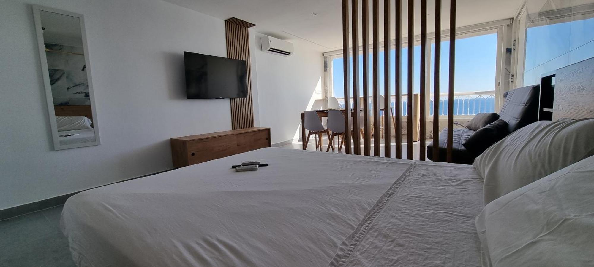 Principado Benidorm Suites Levante エクステリア 写真